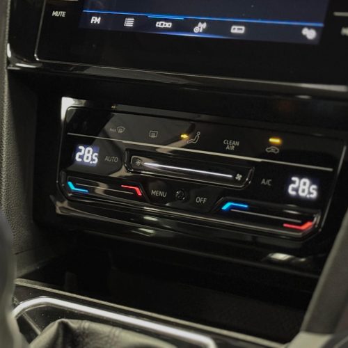 VW Passat B8-B8.5 Dokunmatik Klima Paneli