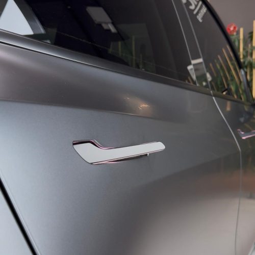 TESLA Model Y Juniper Otomatik Açılan Işıklı Kapı Kolu Sistemi