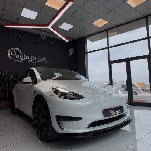 Tesla Model Y Otomatik Açılıp Kapanan Ön Kaput Sistemi